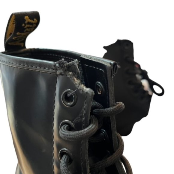 Doc Martens - Picture 4 of 5